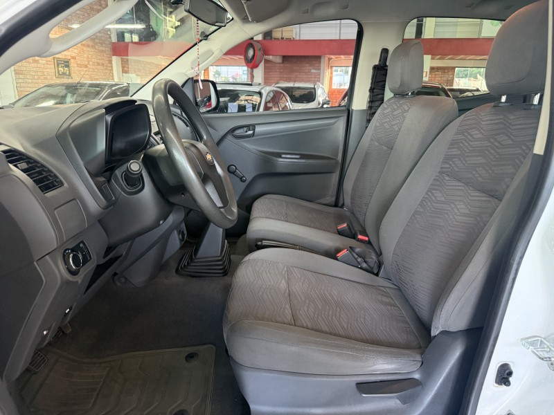 S10 2.4 LS 4X2 CD 8V FLEX 4P MANUAL - 2013 - FARROUPILHA