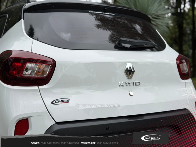 KWID 1.0 12V OUTSIDER FLEX 4P MANUAL - 2023 - CARLOS BARBOSA