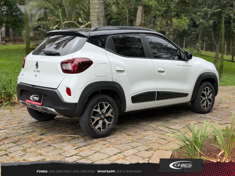 KWID 1.0 12V OUTSIDER FLEX 4P MANUAL - 2023 - CARLOS BARBOSA