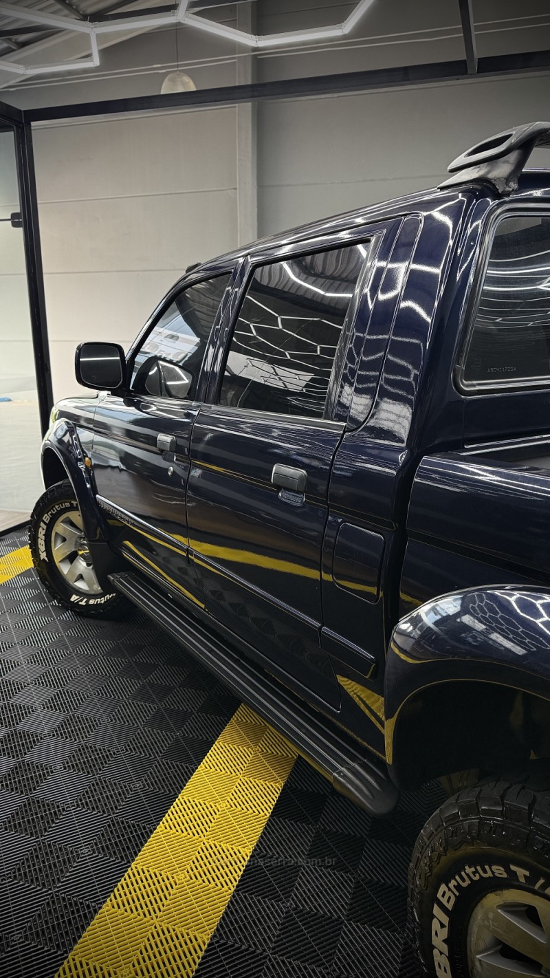 L200 2.5 SPORT HPE 4X4 CD 8V TURBO INTERCOOLER DIESEL 4P AUTOMÁTICO - 2005 - LAJEADO