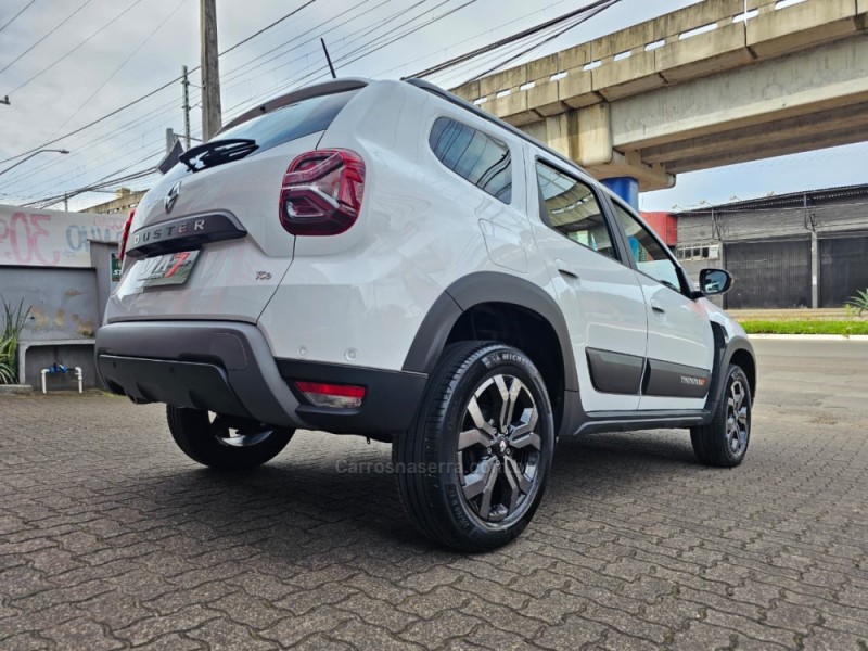 DUSTER 1.3 TCE ICONIC PLUS FLEX 4P AUTOMÁTICA - 2025 - NOVO HAMBURGO