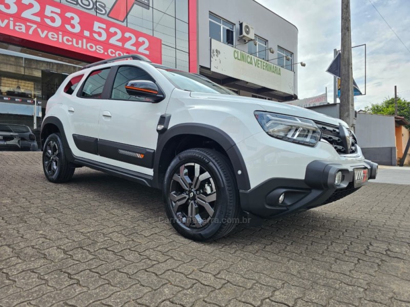 DUSTER 1.3 TCE ICONIC PLUS FLEX 4P AUTOMÁTICA