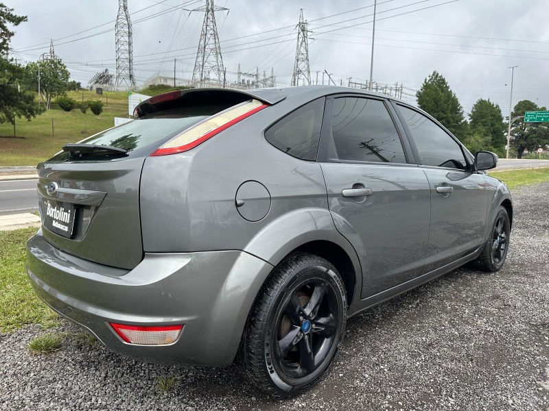 FOCUS 1.6 GLX 8V FLEX 4P MANUAL - 2012 - FARROUPILHA