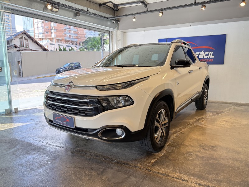 toro 2.0 16v turbo diesel volcano at9 4x4 automatico 2018 bento goncalves