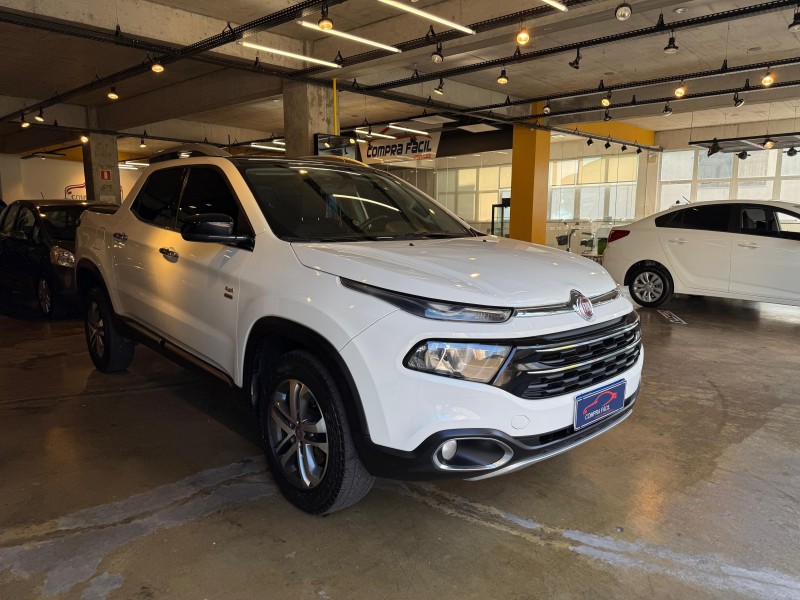 TORO 2.0 16V TURBO DIESEL VOLCANO AT9 4X4 AUTOMÁTICO - 2018 - BENTO GONçALVES