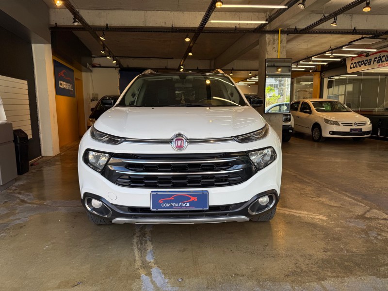 TORO 2.0 16V TURBO DIESEL VOLCANO AT9 4X4 AUTOMÁTICO - 2018 - BENTO GONçALVES