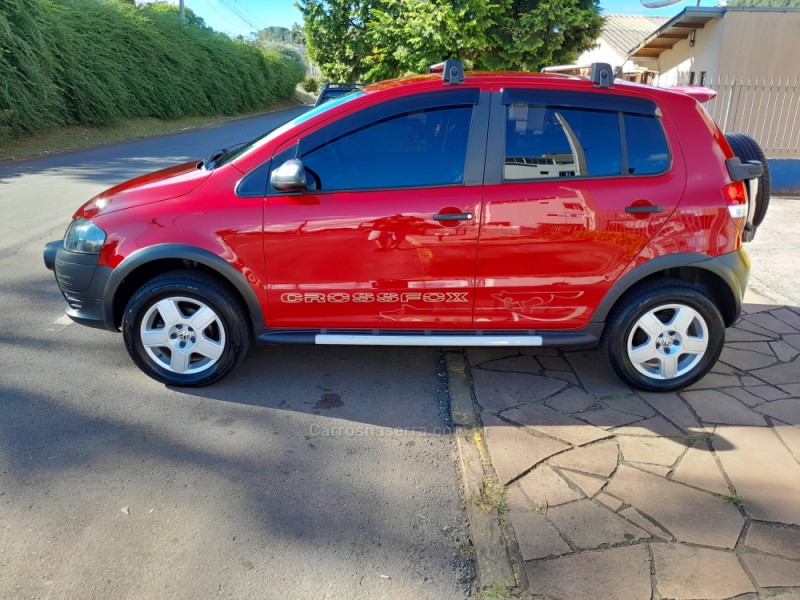 CROSSFOX 1.6 MI FLEX 8V 4P MANUAL - 2009 - NOVA PRATA