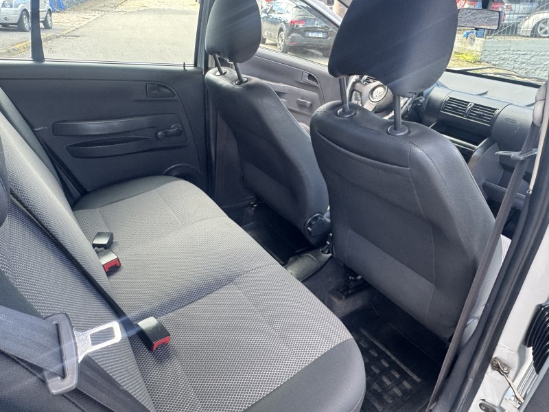 FOX 1.0 MI 8V FLEX 4P MANUAL - 2006 - CAXIAS DO SUL