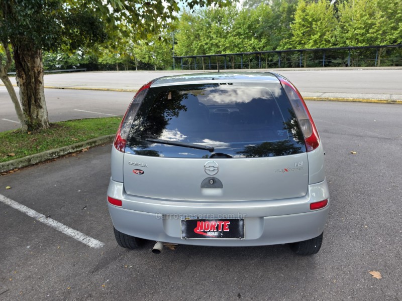CORSA 1.8 MPFI MAXX 8V FLEX 4P MANUAL - 2004 - BENTO GONçALVES