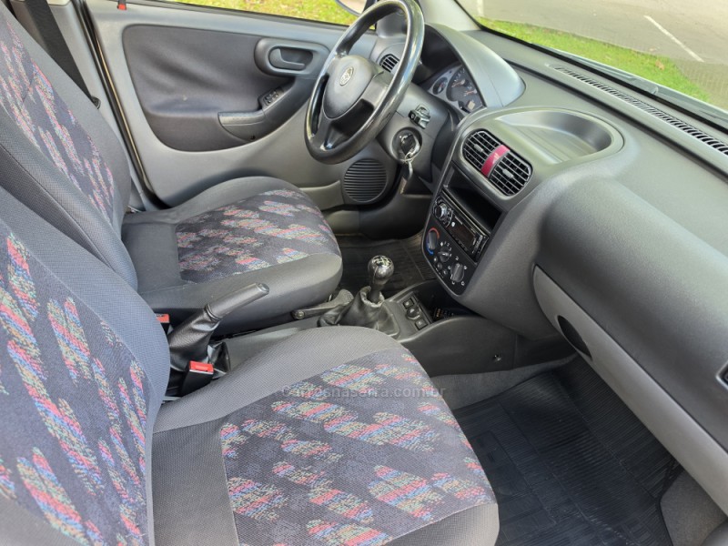 CORSA 1.8 MPFI MAXX 8V FLEX 4P MANUAL - 2004 - BENTO GONçALVES