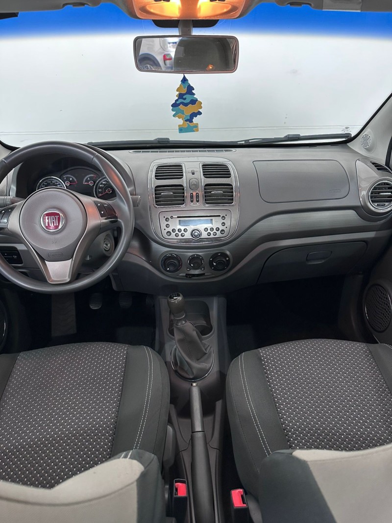 SIENA 1.6 MPI ESSENCE 16V FLEX 4P MANUAL - 2013 - FARROUPILHA