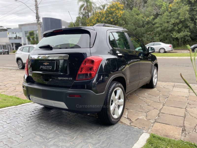 TRACKER 1.8 MPFI LTZ 4X2 16V FLEX 4P AUTOMÁTICO - 2015 - GUAPORé