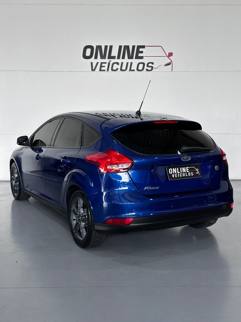 FOCUS 1.6 SE PLUS 16V FLEX 4P MANUAL - 2018 - FARROUPILHA