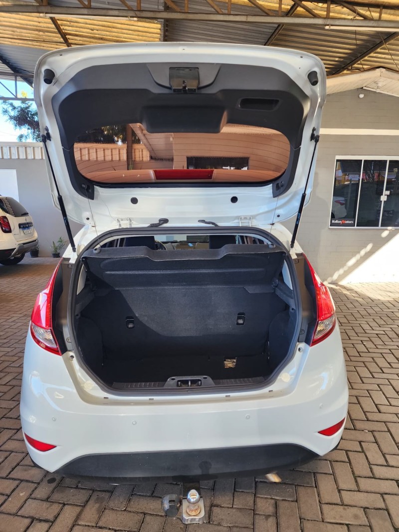 FIESTA 1.5 SE HATCH 16V FLEX 4P MANUAL - 2015 - CAXIAS DO SUL