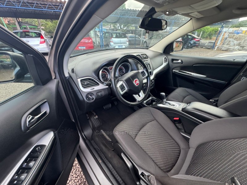 FREEMONT 2.4 EMOTION 16V GASOLINA 4P AUTOMÁTICO - 2012 - IGREJINHA