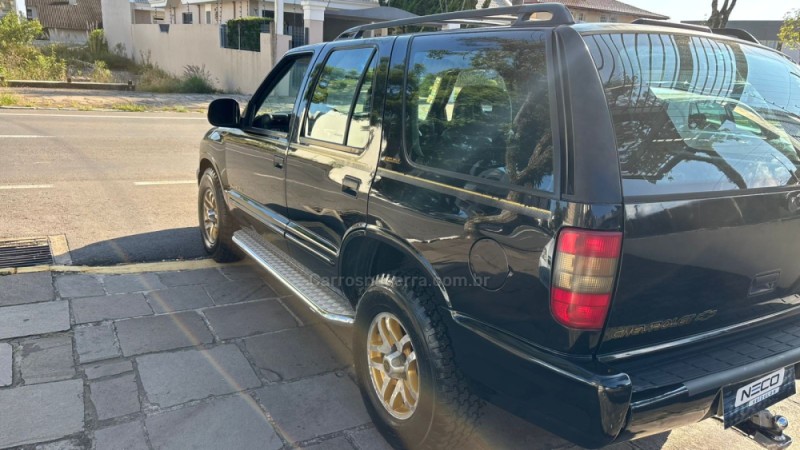 BLAZER 4.3 SFI DLX EXECUTIVE 4X2 V6 12V GASOLINA 4P AUTOMÁTICO - 1999 - BENTO GONçALVES