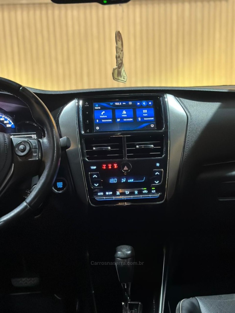 YARIS 1.5 XLS SEDAN 16V FLEX 4P AUTOMÁTICO - 2023 - LAJEADO