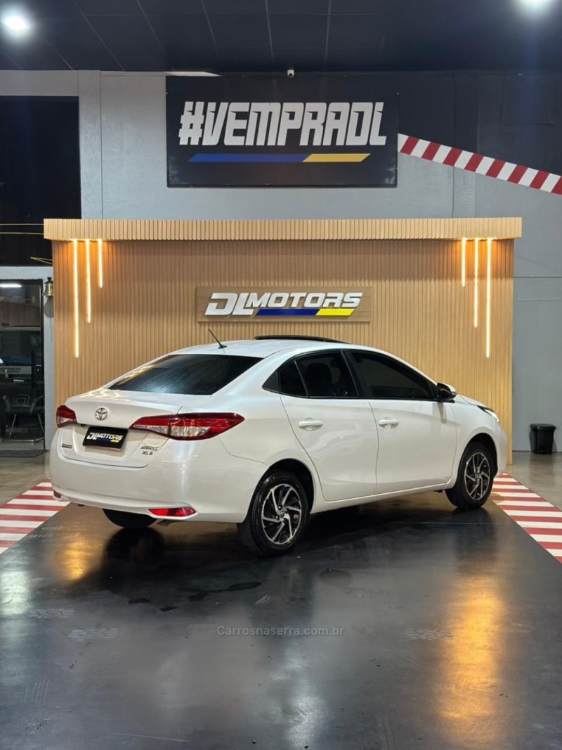 YARIS 1.5 XLS SEDAN 16V FLEX 4P AUTOMÁTICO - 2023 - LAJEADO