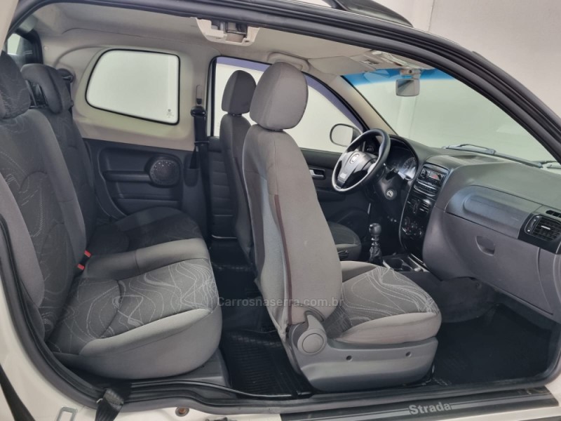 STRADA 1.4 MPI WORKING CD 8V FLEX 3P MANUAL - 2014 - VACARIA