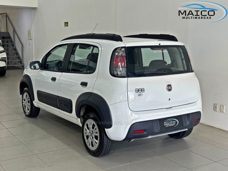 UNO 1.0 FIREFLY FLEX WAY 4P MANUAL - 2017 - NOVO HAMBURGO