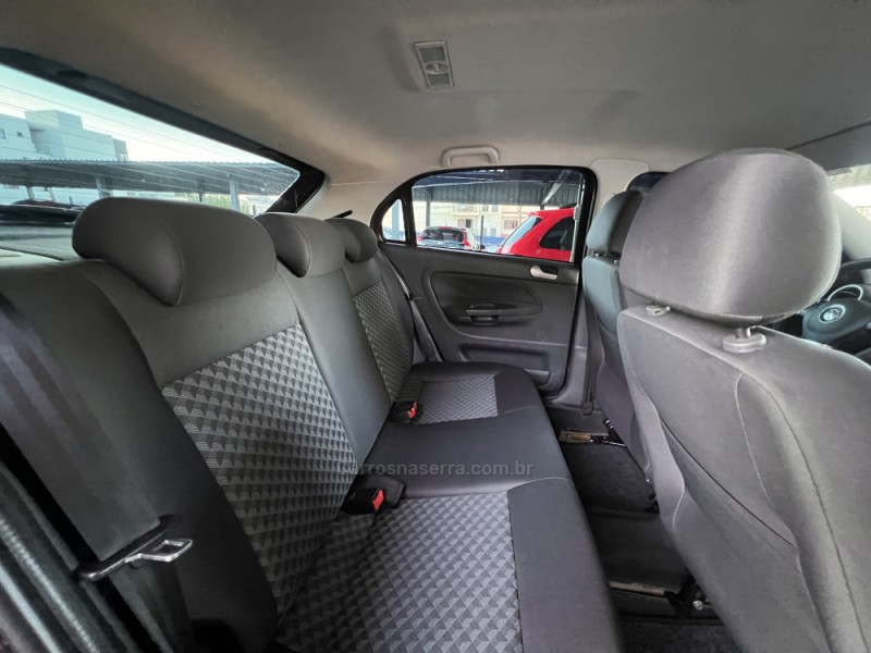 GOL 1.6 MSI TOTALFLEX COMFORTLINE 4P MANUAL - 2015 - BOM PRINCíPIO