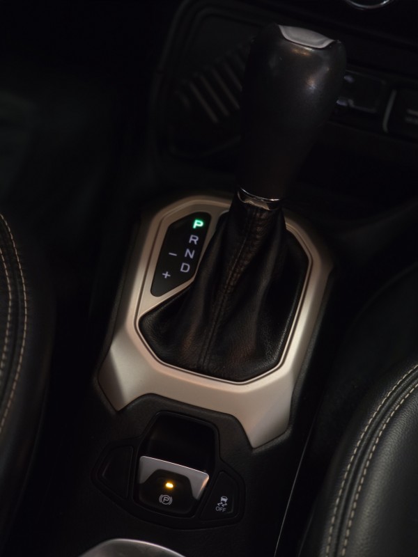 RENEGADE 1.8 16V FLEX SPORT 4P AUTOMÁTICO - 2016 - CAXIAS DO SUL