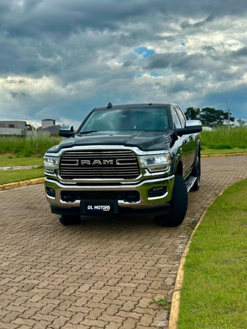 2500 LARAMIE 6.7 CD 4X4 TDI DIESEL 4P AUTOMÁTICA - 2022 - LAJEADO