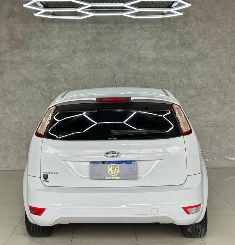 FOCUS 1.6 SE PLUS 16V FLEX 4P MANUAL - 2011 - CAXIAS DO SUL