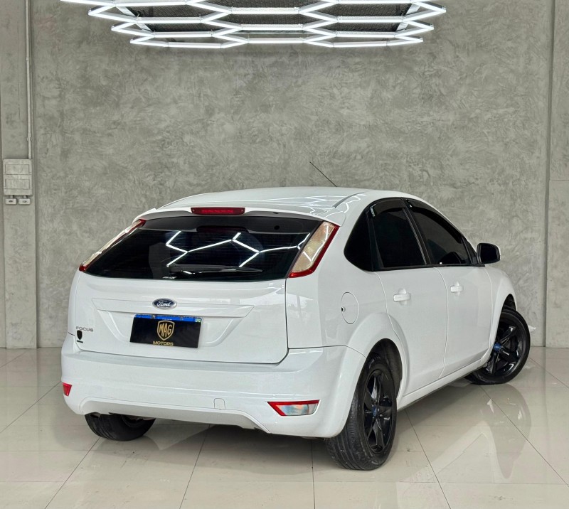 FOCUS 1.6 SE PLUS 16V FLEX 4P MANUAL - 2011 - CAXIAS DO SUL