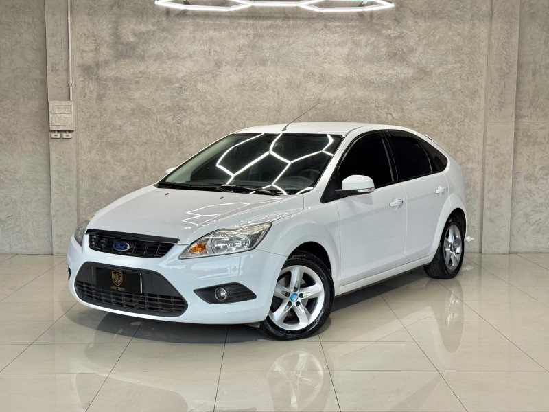 focus 1.6 se plus 16v flex 4p manual 2011 caxias do sul