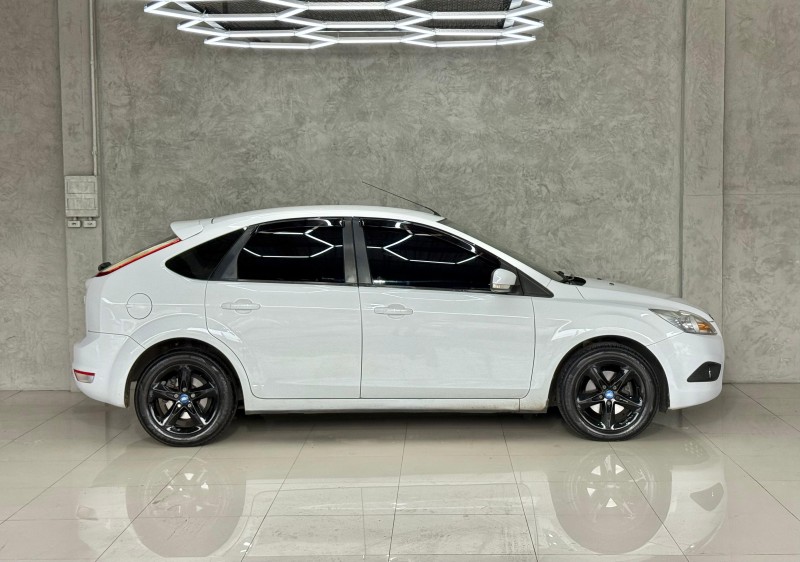 FOCUS 1.6 SE PLUS 16V FLEX 4P MANUAL - 2011 - CAXIAS DO SUL
