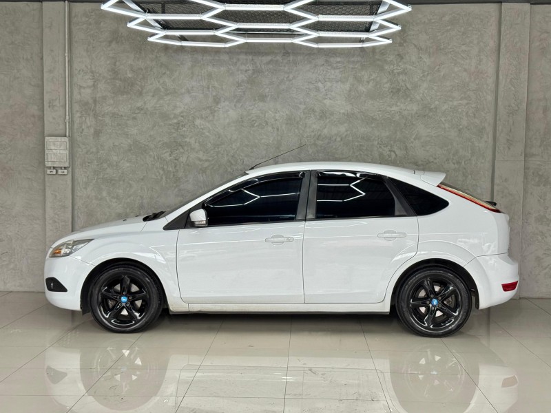 FOCUS 1.6 SE PLUS 16V FLEX 4P MANUAL - 2011 - CAXIAS DO SUL