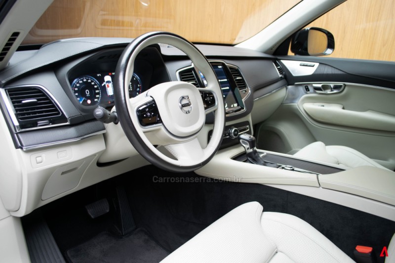 XC90 2.0 D5 INSCRIPTION 235CV DIESEL 4P AUTOMÁTICO - 2020 - GARIBALDI