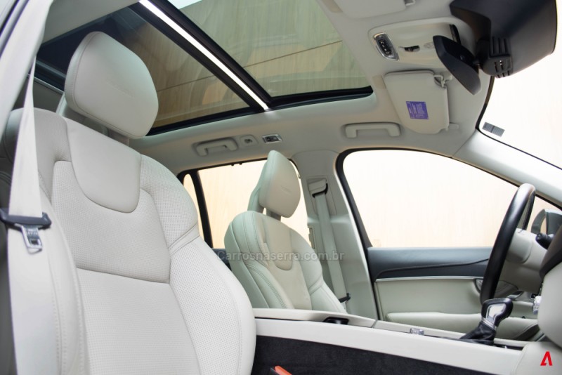 XC90 2.0 D5 INSCRIPTION 235CV DIESEL 4P AUTOMÁTICO - 2020 - GARIBALDI