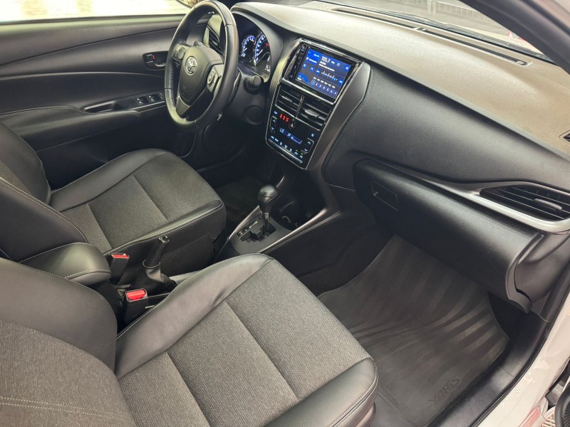 YARIS 1.5 XS 16V FLEX 4P AUTOMÁTICO - 2023 - CAXIAS DO SUL