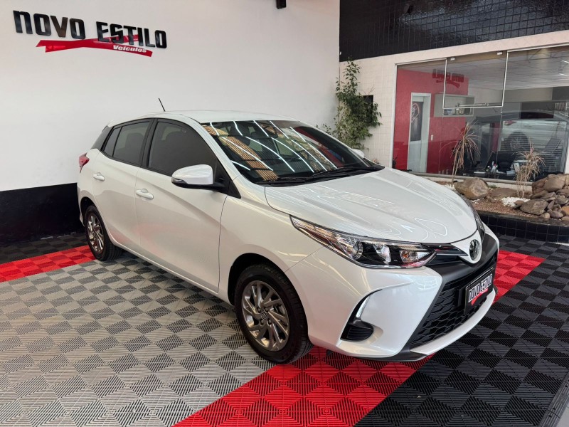 YARIS 1.5 XS 16V FLEX 4P AUTOMÁTICO - 2023 - CAXIAS DO SUL