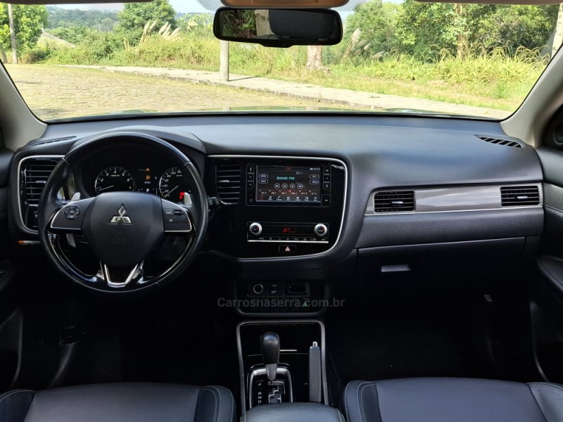 OUTLANDER 2.0 MIVEC HPE GASOLINA 4P AUTOMÁTICO - 2020 - BENTO GONçALVES