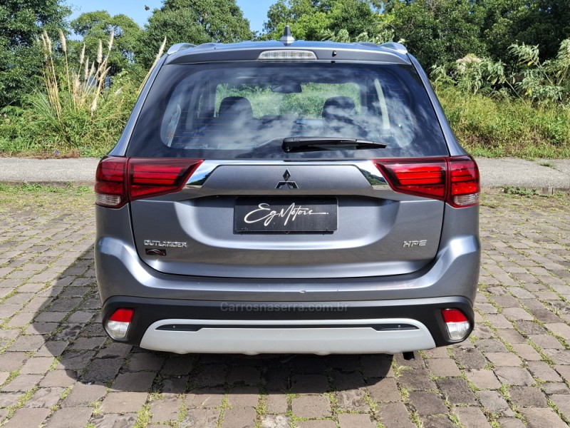 OUTLANDER 2.0 MIVEC HPE GASOLINA 4P AUTOMÁTICO - 2020 - BENTO GONçALVES