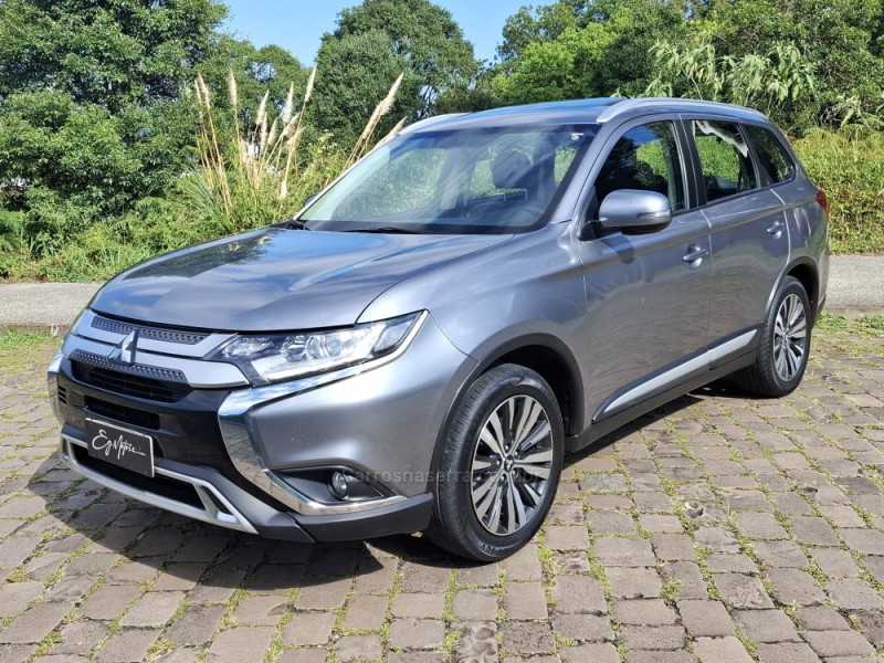 OUTLANDER 2.0 MIVEC HPE GASOLINA 4P AUTOMÁTICO - 2020 - BENTO GONçALVES