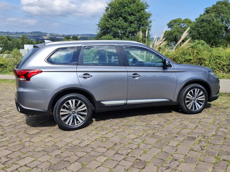 OUTLANDER 2.0 MIVEC HPE GASOLINA 4P AUTOMÁTICO - 2020 - BENTO GONçALVES