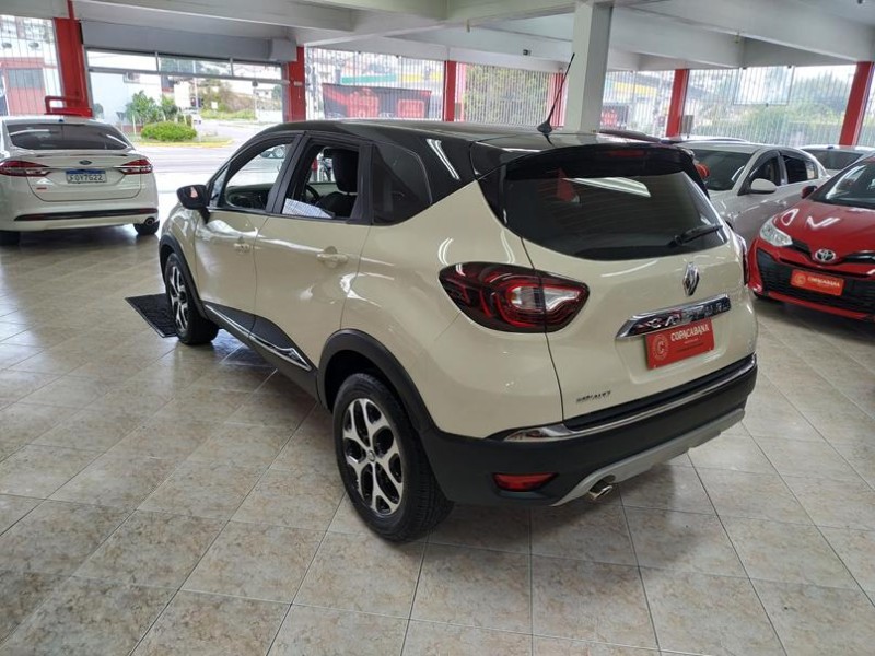 CAPTUR 2.0 16V FLEX INTENSE AUTOMÁTICO - 2018 - CAXIAS DO SUL