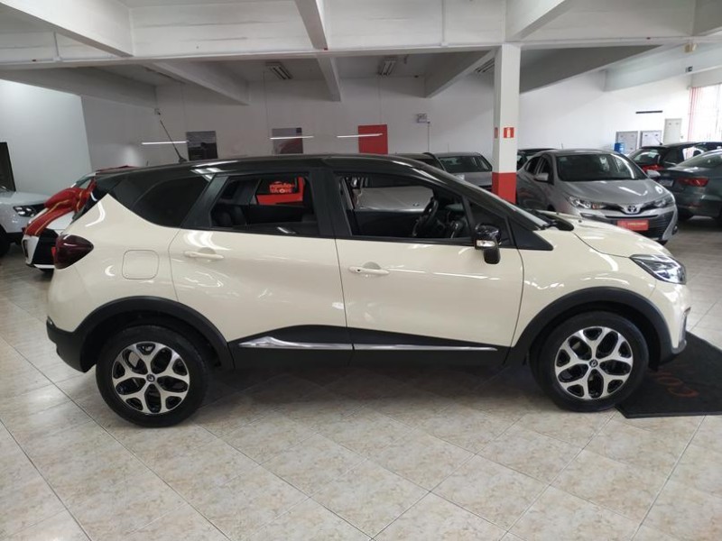 CAPTUR 2.0 16V FLEX INTENSE AUTOMÁTICO - 2018 - CAXIAS DO SUL