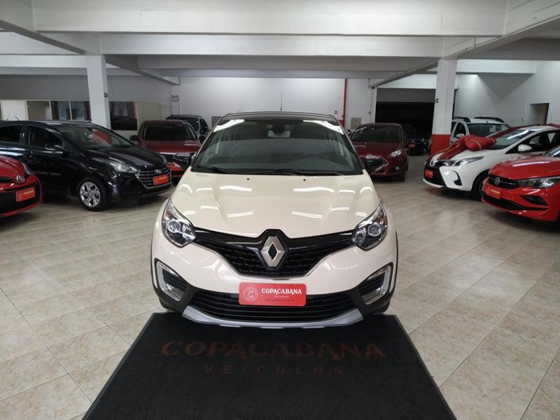 CAPTUR 2.0 16V FLEX INTENSE AUTOMÁTICO - 2018 - CAXIAS DO SUL