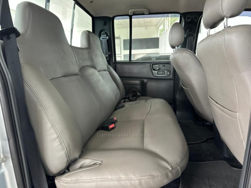 S10 2.4 MPFI EXECUTIVE 4X2 CD 8V FLEX 4P MANUAL - 2010 - NOVO HAMBURGO