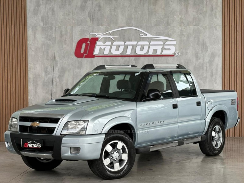 S10 2.4 MPFI EXECUTIVE 4X2 CD 8V FLEX 4P MANUAL - 2010 - NOVO HAMBURGO