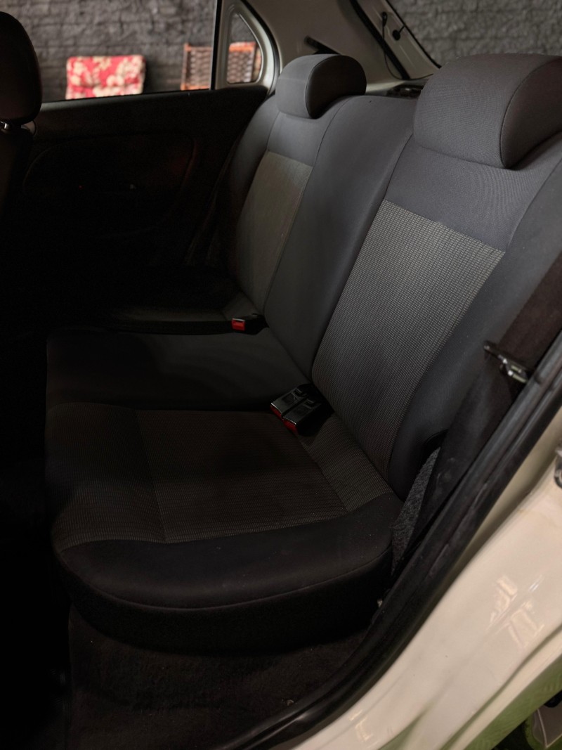 GOL 1.6 MI 8V FLEX 4P MANUAL G.VI - 2013 - FELIZ