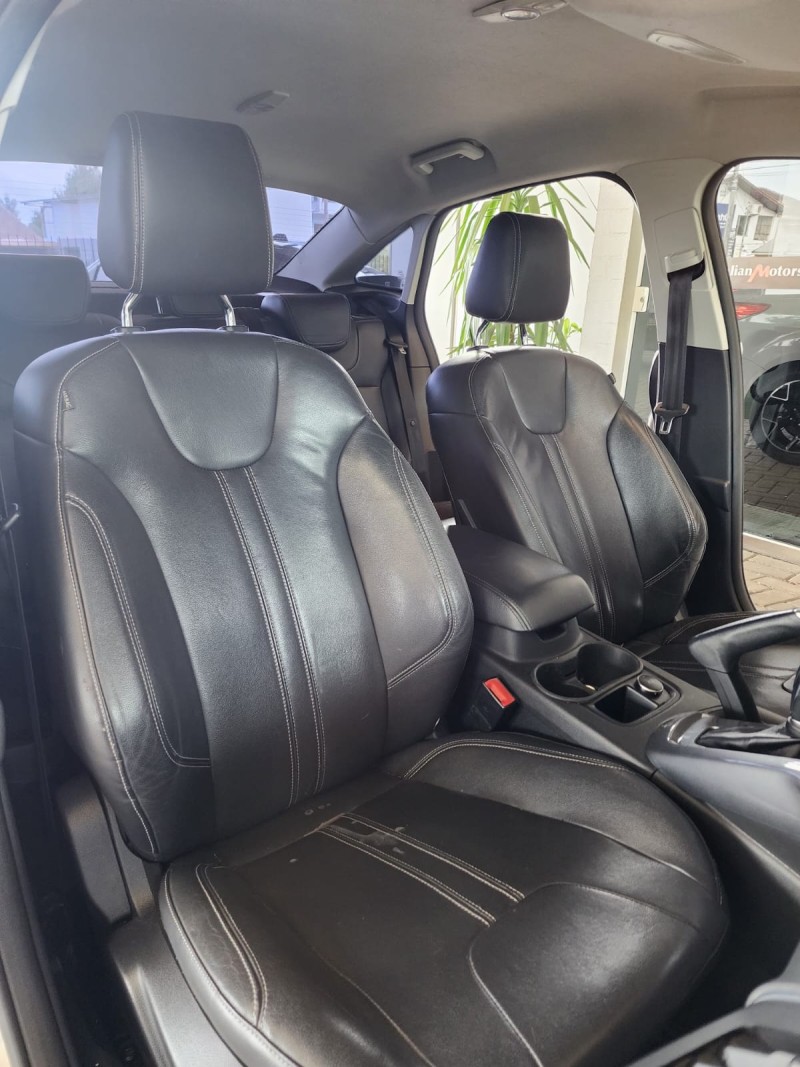 FOCUS 2.0 TITANIUM SEDAN 16V FLEX 4P AUTOMÁTICO - 2015 - CAXIAS DO SUL
