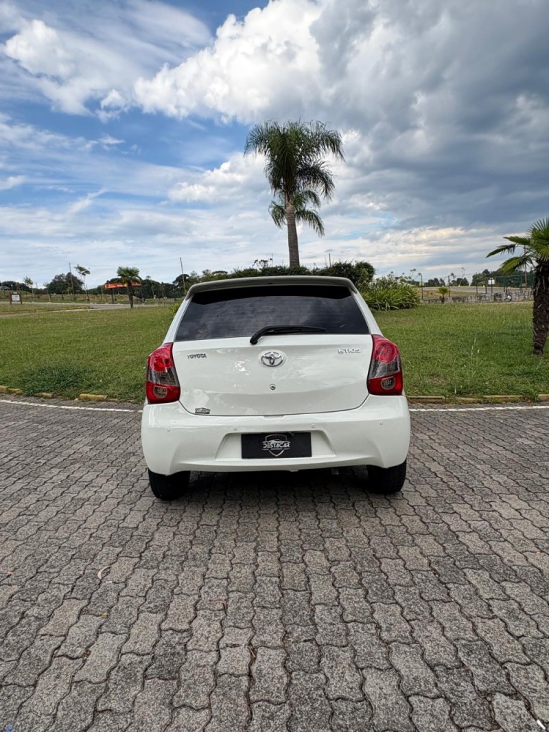 ETIOS 1.3 X 16V FLEX 4P MANUAL - 2014 - CAXIAS DO SUL
