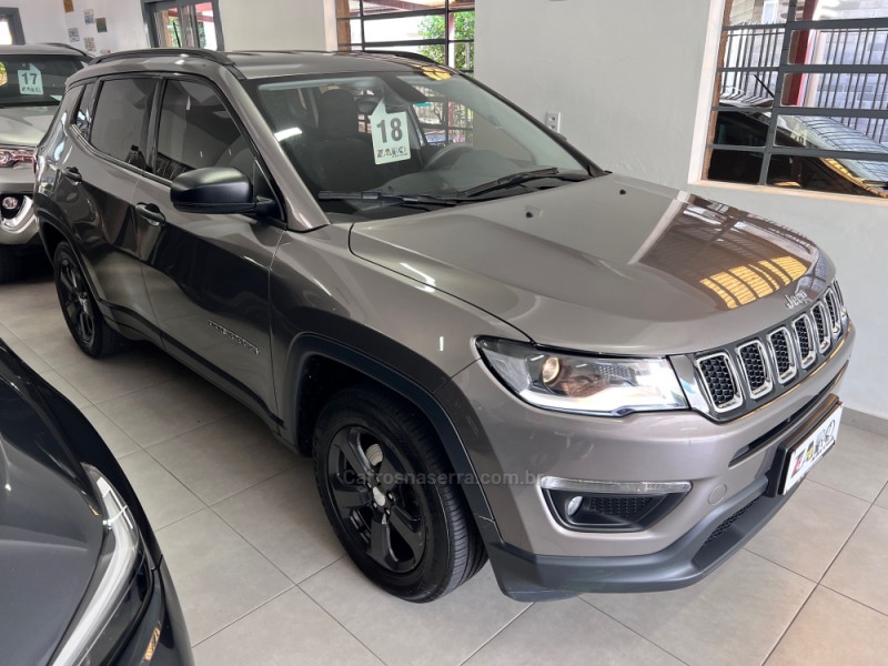 COMPASS 2.0 16V FLEX SPORT AUTOMÁTICO - 2018 - CARLOS BARBOSA