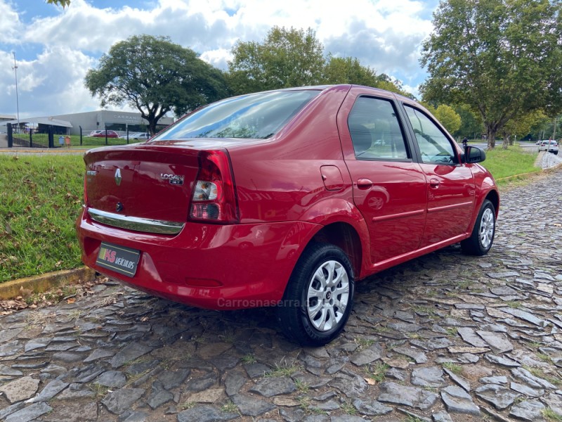 LOGAN 1.0 EXPRESSION 16V FLEX 4P MANUAL - 2011 - DOIS IRMãOS